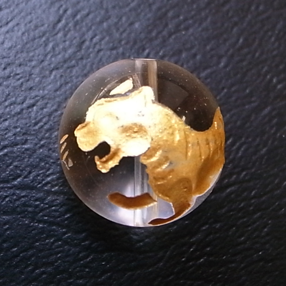 四神彫り白虎（水晶・金色彫刻）10mm