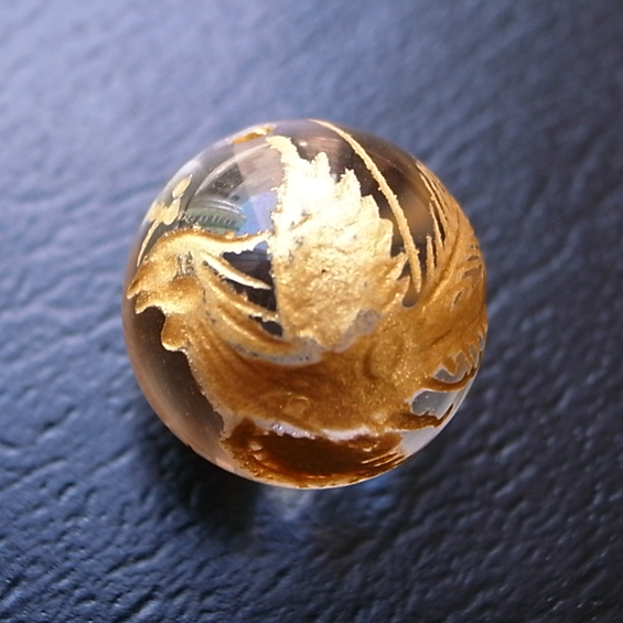 四神彫り朱雀（水晶・金色彫刻）10mm